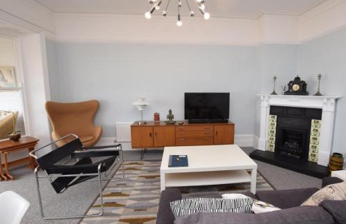 Bexhill-on-Sea Apartment | 2 Bed in Bexhill-on-Sea 60137