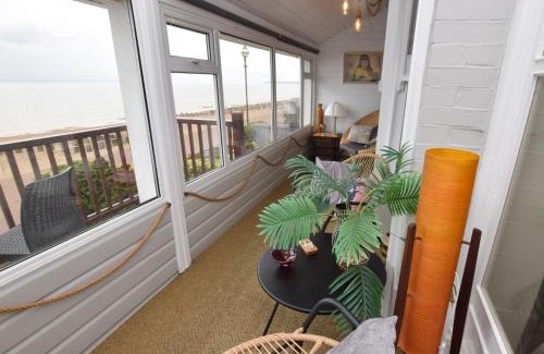 Bexhill-on-Sea Apartment | 2 Bed in Bexhill-on-Sea 60137