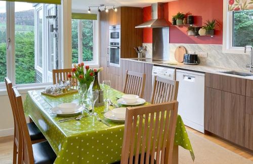 Pitlochry House | 2 Bed in Blair Atholl 87927