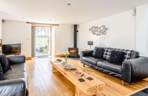 Bude House | 2 Bed in Bude 43239