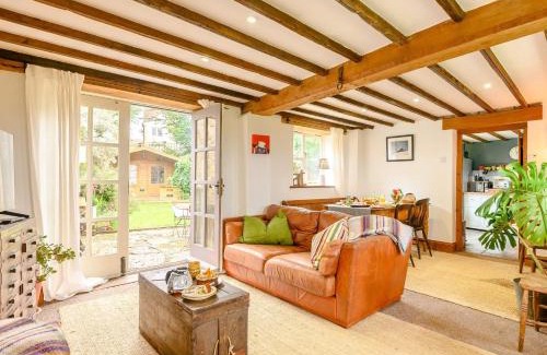 Leigh upon Mendip House | 2 Bed in Frome 89168