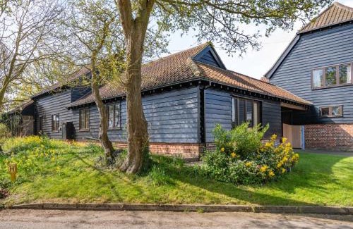 Ipswich House | 2 bed in Hadleigh 87956