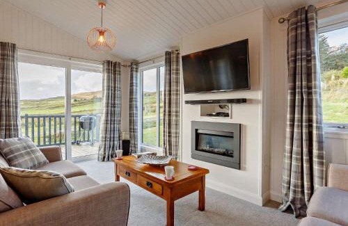 Glenhinnisdal House | 2 Bed in Isle of Skye 75068