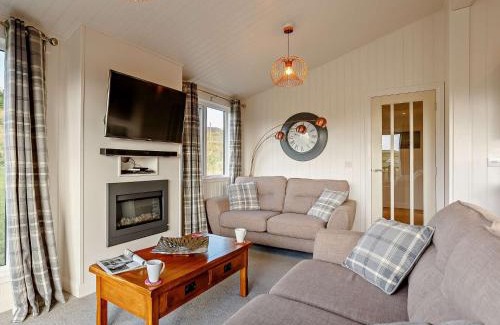 Glenhinnisdal House | 2 Bed in Isle of Skye 75068