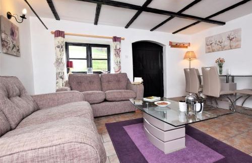 Fiddington House | 2 Bed in Kilve ALDEN