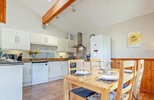 Little Marcle House | 2 Bed in Ledbury 77377