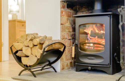West Lulworth House | 2 Bed in Lulworth Cove DC028