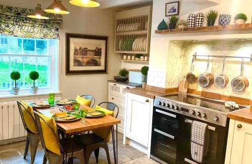 Normanby House | 2 Bed in Normanby 78054
