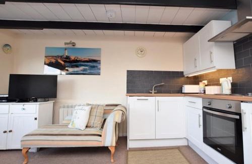 Polruan House | 2 Bed in Polruan PC041