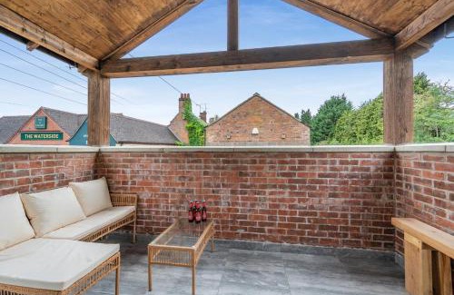Wellington House | 2 Bed in Rugby oc-w32580