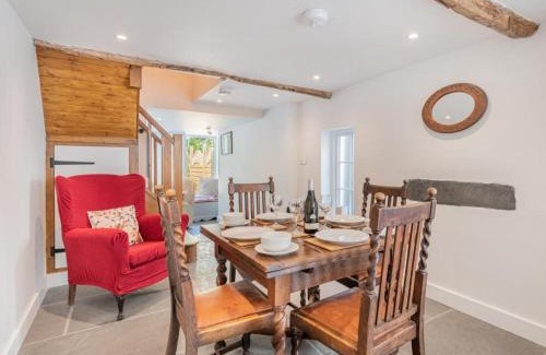 Staveley House | 2 Bed in Staveley SZ590