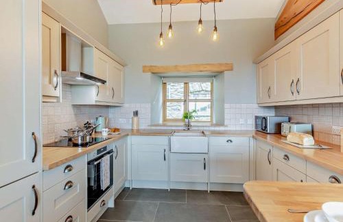 Newland Near Ulverston House | 2 Bed in Ulverston 93091