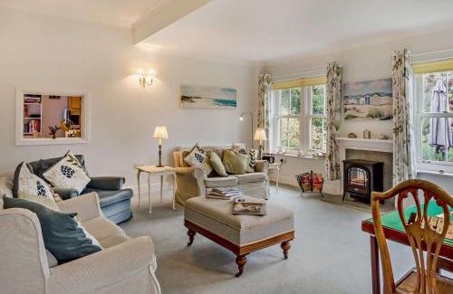 West Compton Apartment | 2 Bed in West Bay 59666