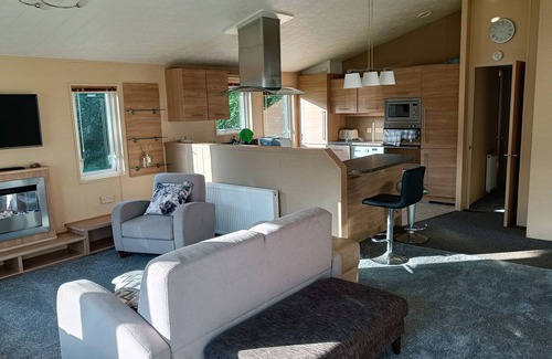 Bucks Cross Cabin | 2-Bed Luxury Lodge at Bideford Bay within walking distance of Clovelly