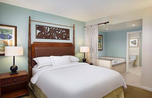 Waikiki Resort | 2 Bed Penthouse, 2 Bath Ocean View – Grand Waikikian HGVC Hawaiian Village