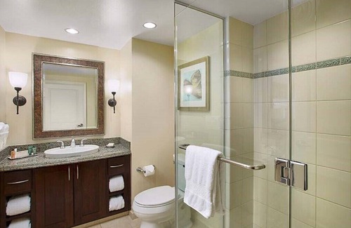 Waikiki Resort | 2 Bed Penthouse, 2 Bath Ocean View – Grand Waikikian HGVC Hawaiian Village