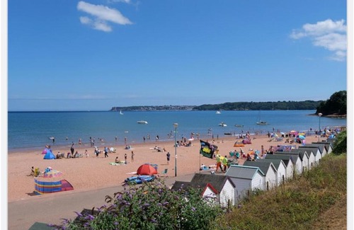 Paignton Resort | 2 bed pet friendly caravan at Hoburne Devon Bay with decking