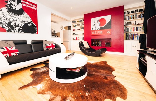 Golborne Apartment | 2 Bed Portobello Rd - moments from Tube!