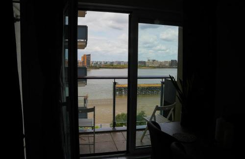 Glyndon Apartment | 2 Bed River View Greenwich