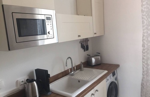 Montmorillon Apartment | 2 Bed-Roof Terrace-Town Centre-Pets