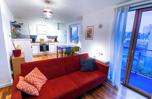 Weavers Apartment | 2 bed with Parking Shoreditch home