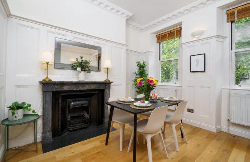 Temple Apartment | 2 Bedr, 3 Beds, 1 Bath Thames, Trafalgar SQ