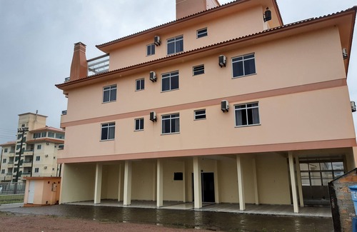 Governador Celso Ramos Apartment | 2 bedroom apartment 100m from Palmas Beach
