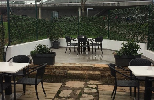Santiago de Compostela Apartment | 2 bedroom apartment -150 m. cathedral - garden, terrace, wifi, elevator - P3