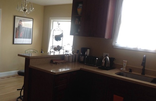 Mount Davidson Manor Apartment | 2 bedroom 1.5 bath house in SF