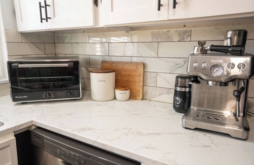 Northtown Apartment | 2-bedroom 1 bathroom apartment near downtown
