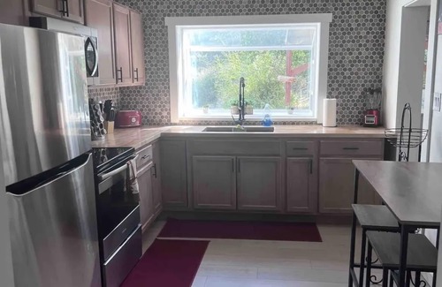 Burns House | 2 Bedroom 1 Bathroom with game room. Pet friendly