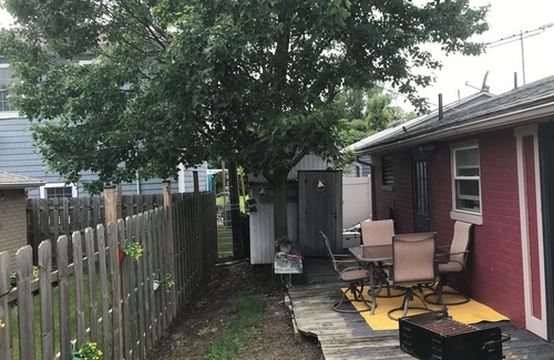 Gypsum Cottage | 2 bedroom, 1 side of a duplex cottage, in Catawba, beach 500 ft away.