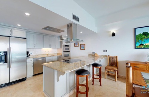 Maho Condo | 2 Bedroom 2.5 Bath Luxury Condo in Cupecoy. Steps to the Beach!