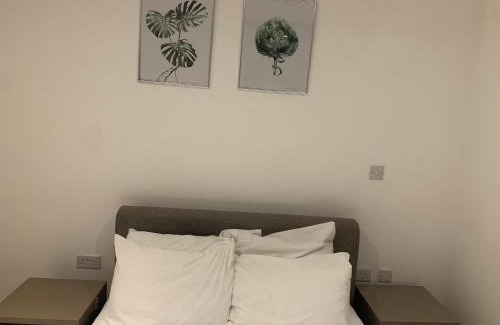 Woolwich Apartment | 2 bedroom 2 bath 1 ensuite in Roya Asenal beautiful views & parking