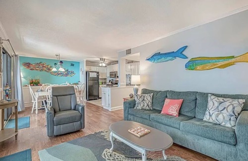 Myrtle Beach Condo | 2-bedroom 2 bath condo in Myrtle Beach with Amazing porch views