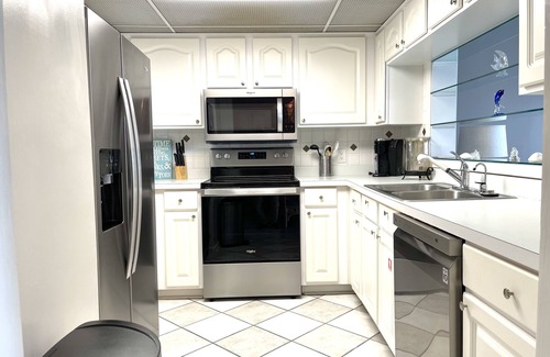 Gulf Shores Condo | 2 bedroom 2 bath condo gulf-front