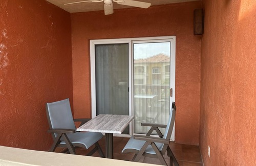 Antoneys Cay Condo | 2 bedroom, 2 bath condo right on the beach