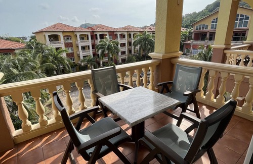 Antoneys Cay Condo | 2 bedroom, 2 bath condo right on the beach