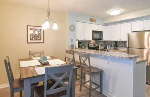 North Ocean City Condo | 2 Bedroom 2 Bath condo bayside with pool on canal