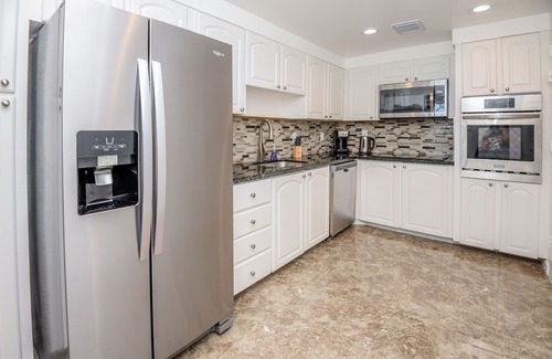 Hollywood South Central Beach Condo | 2-Bedroom, 2-Bath Condo at TIDES on Hollywood Beach