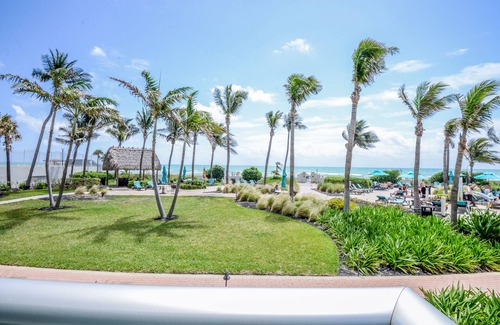 Hollywood South Central Beach Condo | 2-Bedroom, 2-Bath Condo at TIDES on Hollywood Beach