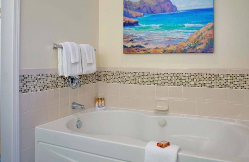 Poipu Villa | 2 Bedroom 2 Bath Hawaiian Villa Resort On The Beach - Family Friendly