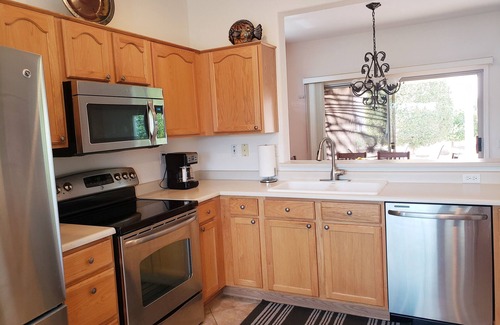 Surprise House | 2 Bedroom, 2 bath home in Sun City Grand Golf Resort Community!