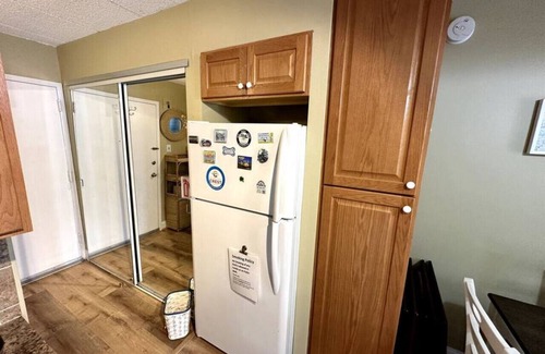 North Wildwood Condo | 2 Bedroom 2 Bath Condo in NW Beach Block, PoolView
