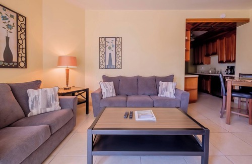 San Pedro Condo | 2 Bedroom/2 Bathroom Ocean View Condo - Sleeps Five