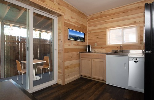 South Fork Apartment | 2 Bedroom-2 Doubles/1Double Sleep Number Bed