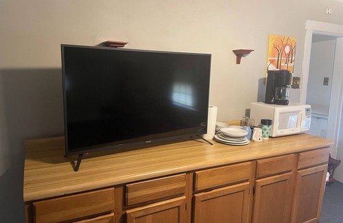 Mount Joy Apartment | 2-bedroom 2nd Floor apartment in Mount Joy with off street parking