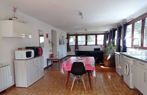 Laroque-des-Alberes Apartment | 2-bedroom apartment, swimming pool, mountain, sea and Spain views 15 minutes away