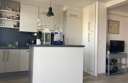 Saint-Jean-de-Monts Apartment | 2-bedroom apartment with Wi-Fi, sea view, close to beach in Saint-Jean-de-Monts