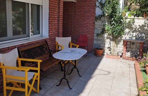 Stavroupoli Apartment | 2-bedroom a living room apartment with yard and parking stasion at Thessaloniki